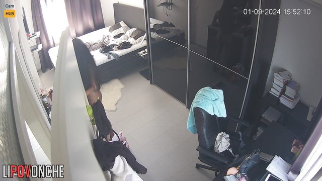Naked brunette combing her gorgeous hair right now