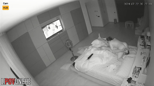 Cowgirl jumping on a cock and watching tv at the same time