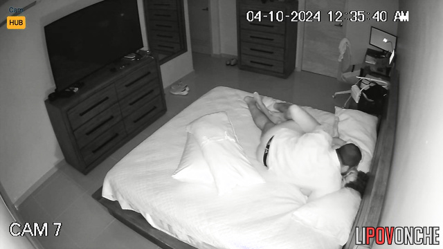 Couple loves long preludes with tender kissing (watch now)