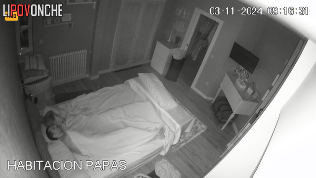Awesome fuck with her mature lover (bedroom video)