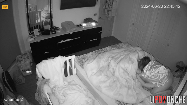 Girl siting on his face and getting real pleasure