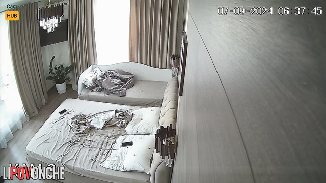 A guy wakes up his Russian wife for a hot morning fuck. Want to wake up the same way?