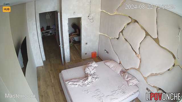 Excited Ukrainian girl masturbates while talking on the phone with her friend