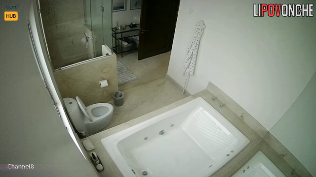Relative watching her peeing right now, bathroom video