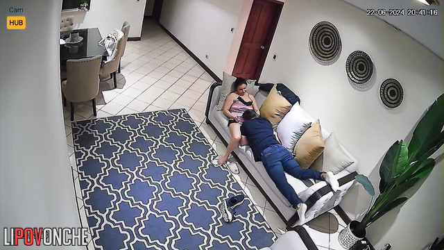Her nipples were licked after delicious dinner, watch now