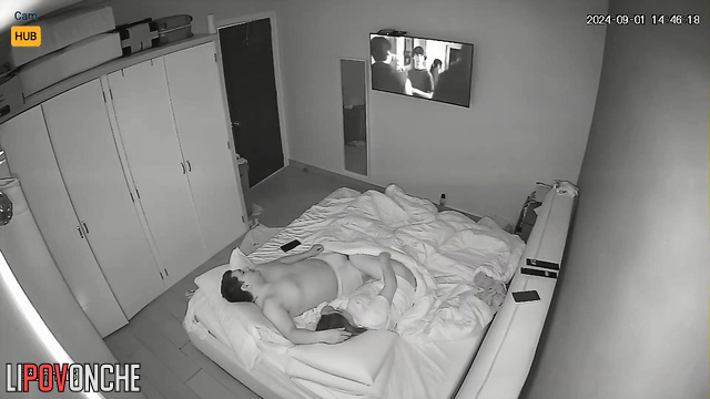 He started to fuck her during tv watching, check this out