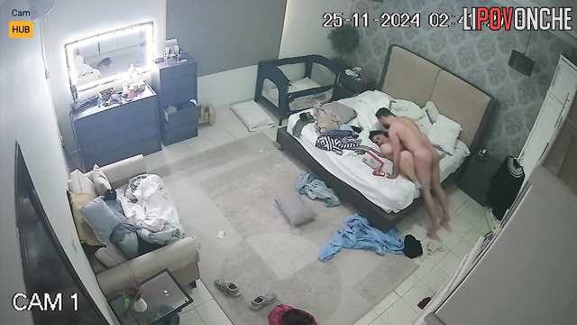 Chubby babe having fun with her new handsome neighbor