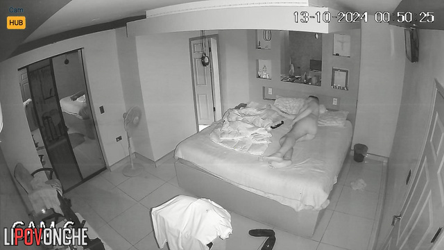 He really likes to be in her pussy (night video)