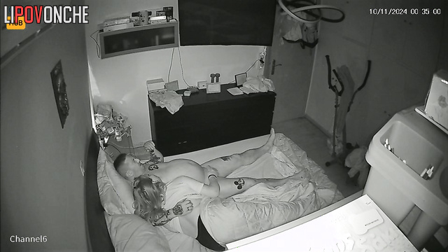 He invited her over exclusively to fuck, bedroom video