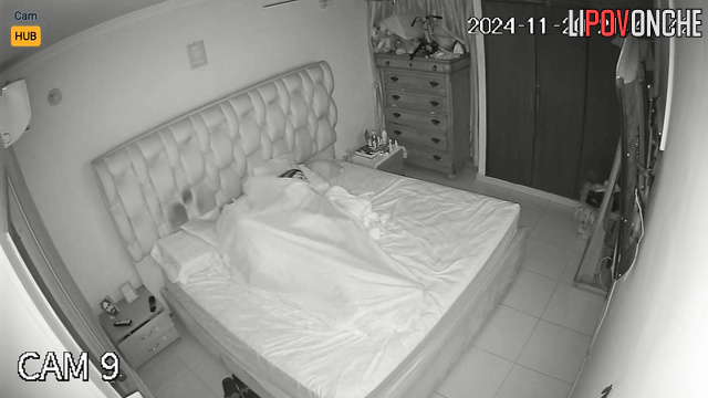 He did all possible to relax his wife after hard day - see result in this porn