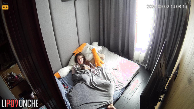 Russian beauty masturbating alone and going to get cool orgasm