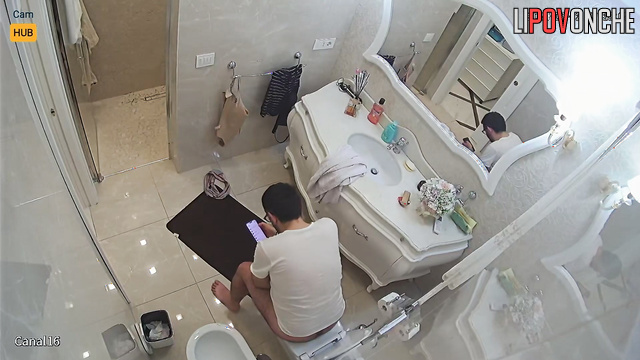 Hidden cam fixed morning routine of a couple (bathroom)