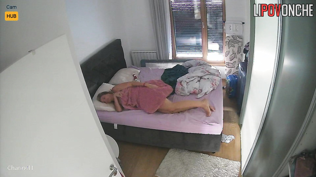Gorgeous solo sex scenes with masturbationg blonde