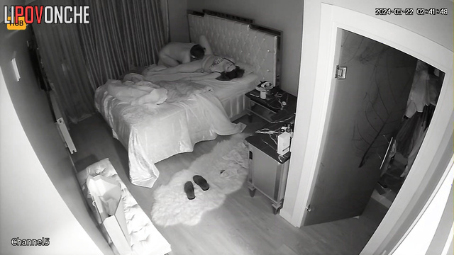 It was her first cunnilingus (night hidden video)