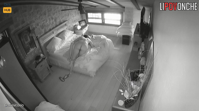 Oral sex is the best way to get out of bed / watch video from hidden cam