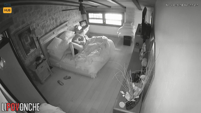 Oral sex is the best way to get out of bed / watch video from hidden cam