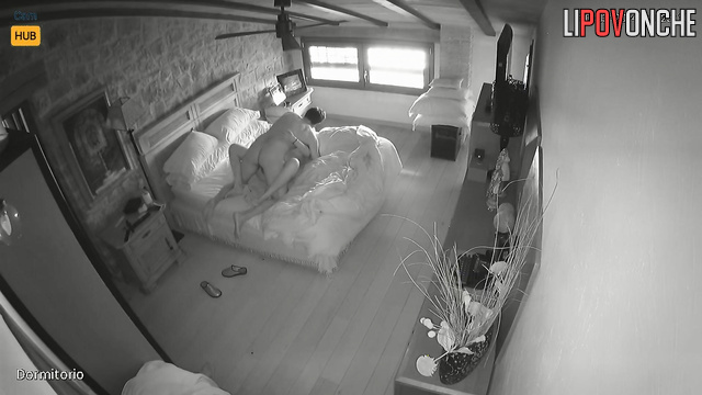 Oral sex is the best way to get out of bed / watch video from hidden cam