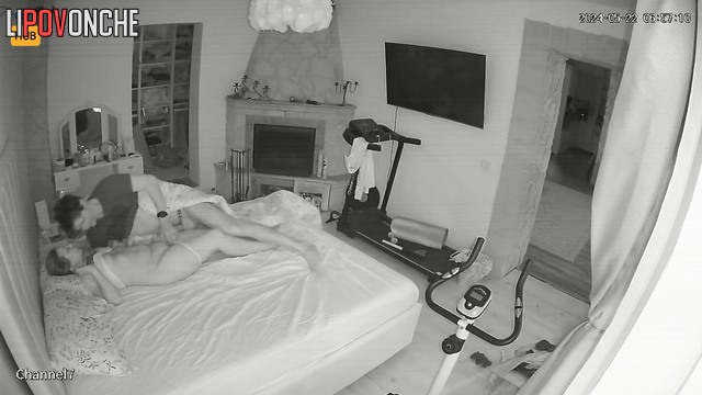 Kisses will soon end in cool sex (watch it hot video)