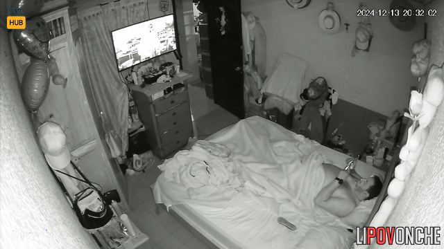 Chubby colombian couple fucked after boring tv watching