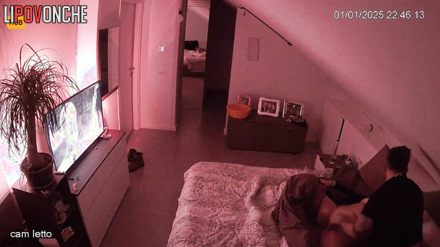 All that this guys cares about is orgasm of his sexy wife [hidden cam]