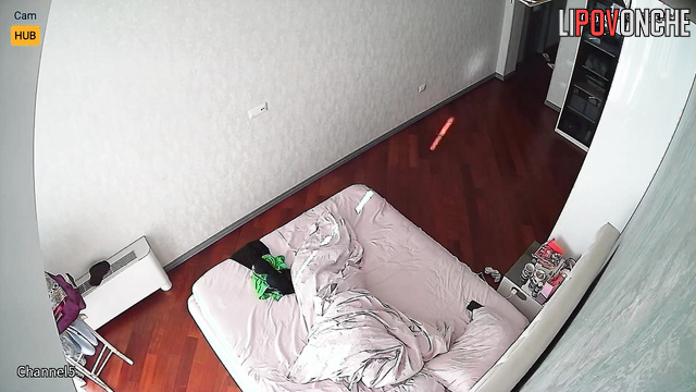 Naked brunette chatting with phone with his fucker