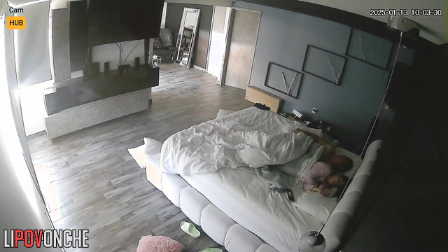 She spread her legs wide during sex - cool scenes