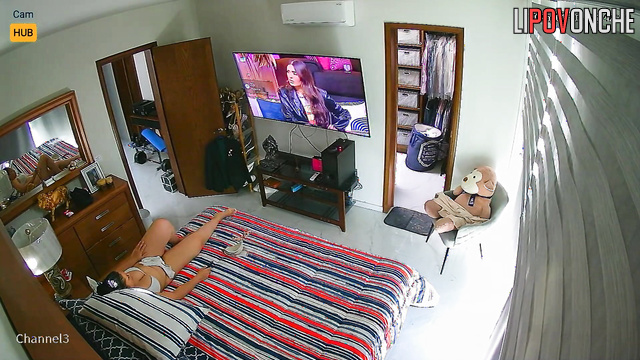 Chubby mexican lady watching tv and wants sex immediately