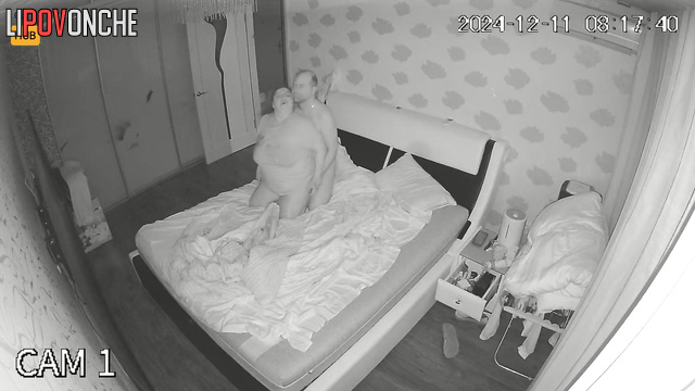 Chubby blonde wants to give him best pleasure with mouth