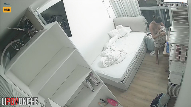 Solo video with pretty isralian babe - watch now