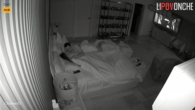 This bitch fucks better than his girlfriend (hidden cam)