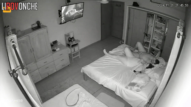 She wanted to fuck while watching TV (funny hidden tape)
