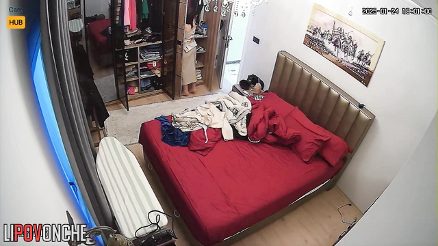 Turkish lady chooses the most sexy outfit to seduce her husband tonight