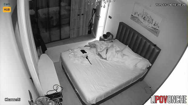 Turkish lady chooses the most sexy outfit to seduce her husband tonight
