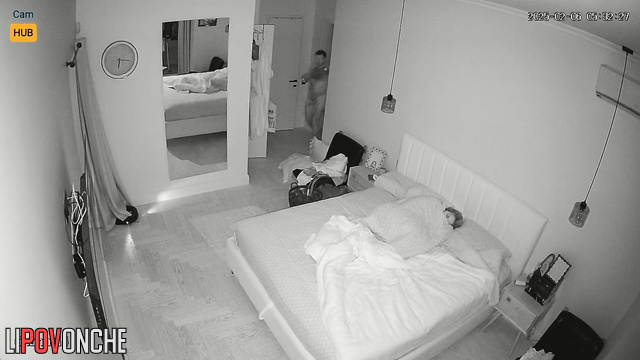 Husband woke his wife up with a cool cunnilingus and she agreed to fuck him