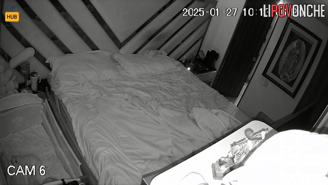 A Colombian wife talked her husband into having quick sex before bed.
