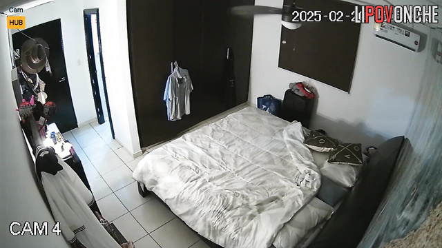 Hidden camera captures Panamanian couple having passionate sex