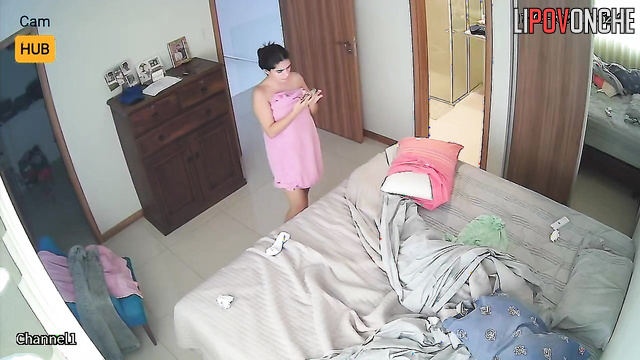 A big-breasted Bolivian woman kicked her brother out to change her clothes