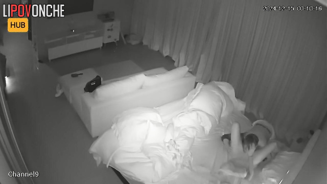 Naughty and young couple don't go for a sleep if they didn't fuck