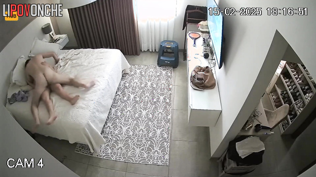 She came to him to watch a movie but evening ended with orgasm