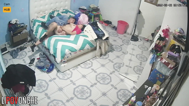 Fat wife allowed herself to be fucked before going to the supermarket