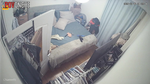 Her boyfriend put camera in her bedroom and watches how she looks nude