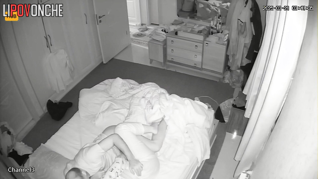 She woke up and saw dick next to her face - and started to suck