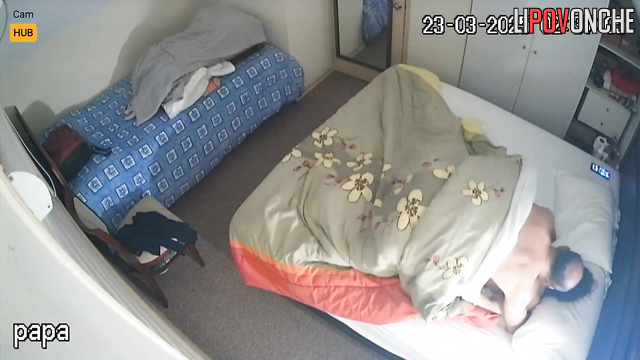 Chubby girls make this man really horny (leaked camera vid)