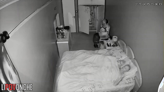 Milf and old fart enjoying night blowjob & handjob