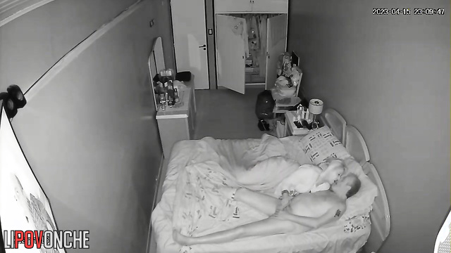 Milf and old fart enjoying night blowjob & handjob