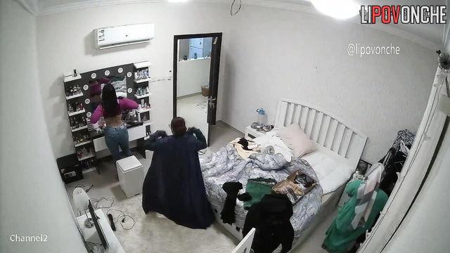 A big-assed brunette walks around naked without any qualms in front of her relatives