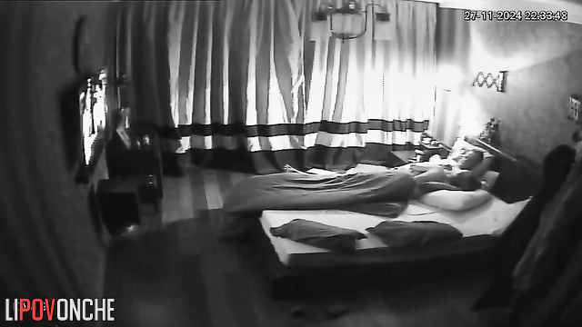The slim wife watches her husband masturbate, and then gives him a blowjob