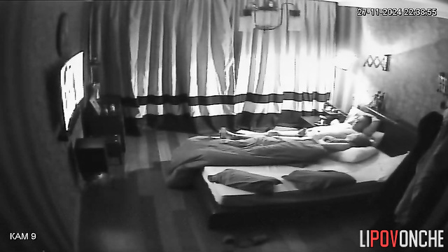 The slim wife watches her husband masturbate, and then gives him a blowjob