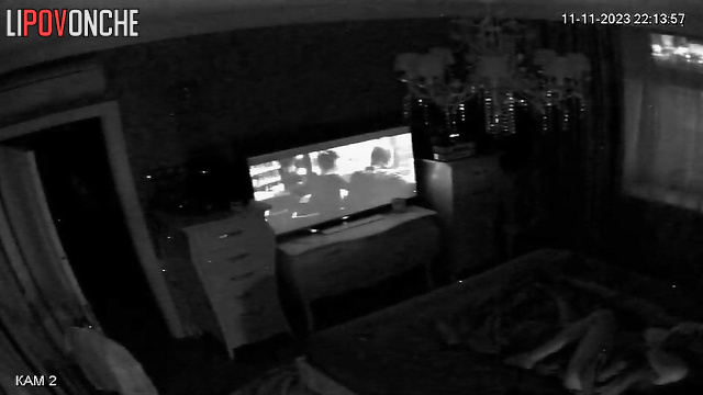 A skinny beauty treated her lover to a nice evening blowjob while watching TV