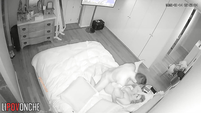 Wife asked her husband to cum inside her / home tape
